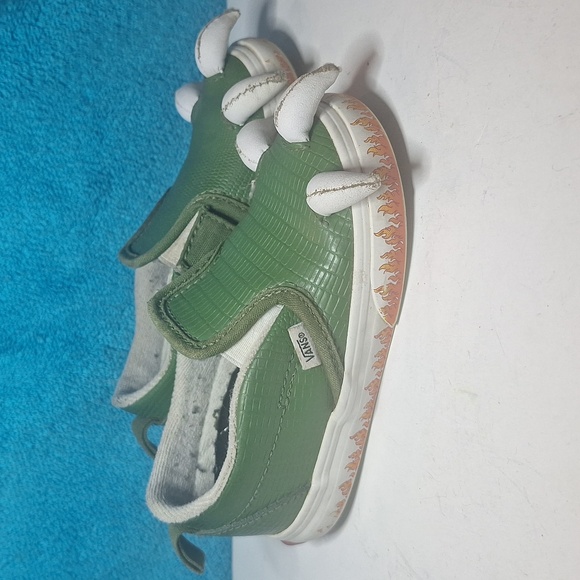Vans Other - Toddler Vans Off The Wall Green Dragon Claw Reptile Slip-on with Velcro Size 7